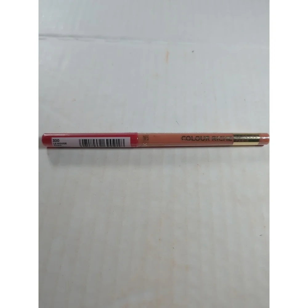 L'Oréal Color Riche Anti Feathering Lip Liner New Sealed‎ 300 Le Rouge